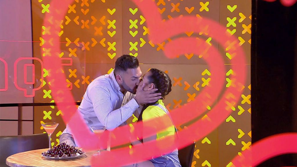 Amor a primera vista entre Dina y José Manuel: “Yo contigo me voy al fin del mundo”