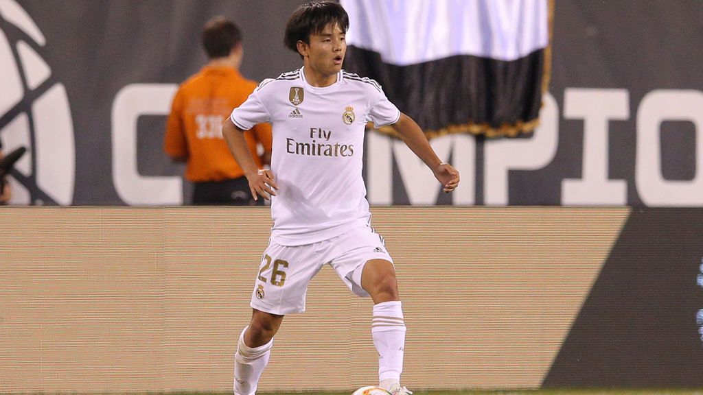 Kubo y Rodrygo se lucen con el Castilla ante la presencia de Florentino Pérez en la grada Kubo y Rodrygo se lucen con el Castilla ante la presencia de Florentino Pérez en la grada