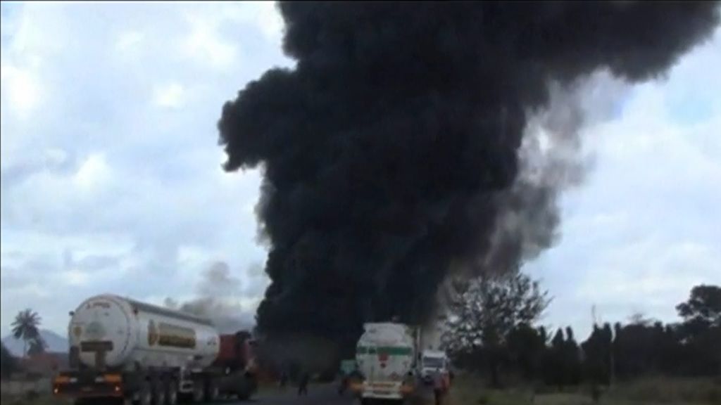 60 muertos y decenas de heridos en la explosión de un camión con combustible en Tanzania