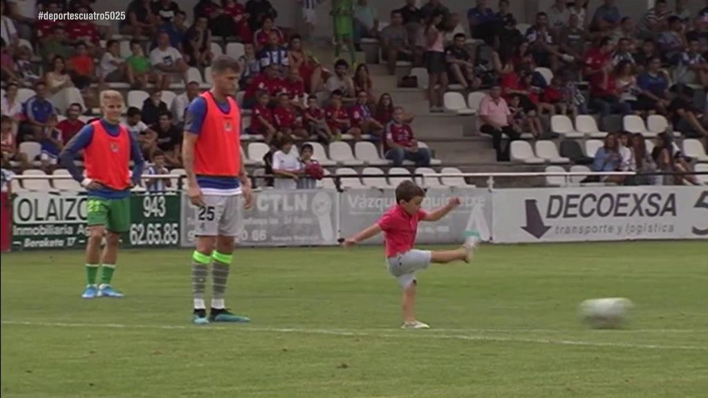 El gran gesto de Remiro con un niño que recibió un pelotazo: le llevó a tirar penaltis con los jugadores de la Real
