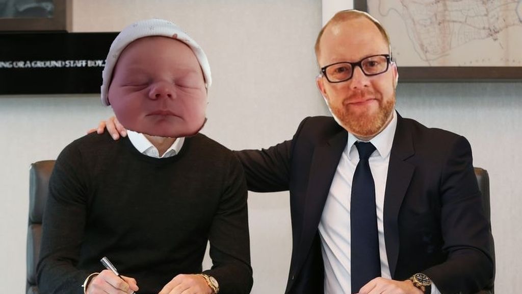 Un aficionado del Tottenham anuncia el nacimiento de su hijo como si fuera un fichaje del último día de mercado Un aficionado del Tottenham anuncia el nacimiento de su hijo como si fuera un fichaje del último día de mercado