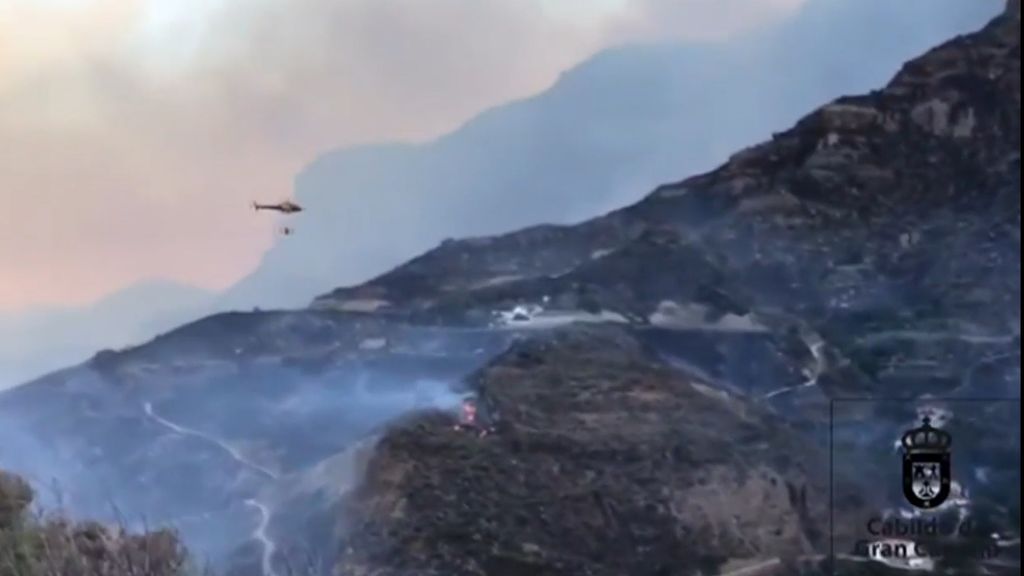 El incendio de Gran Canaria avanza sin control, las llamas ya han arrasado 1.000 hectáreas