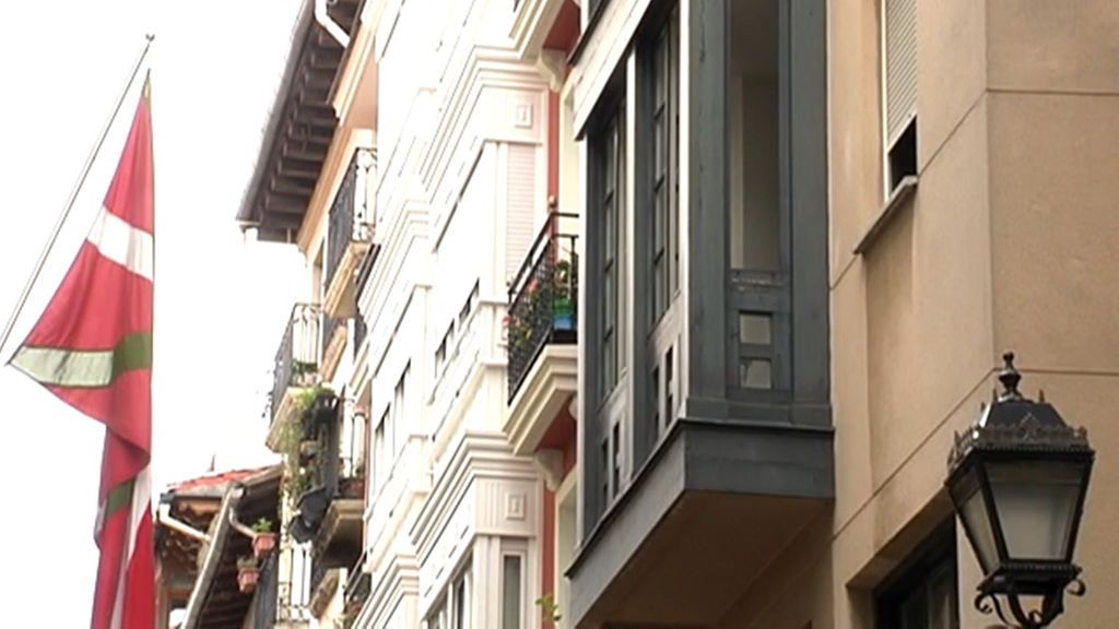 Dos mujeres, tía y sobrina, aparecen muertas en su casa de Bilbao