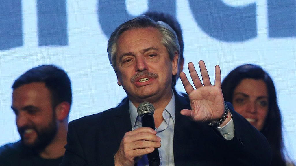 Derrota de Macri en las primarias en Argentina, el opositor Alberto Fernández se hace con el 47 % de los votos