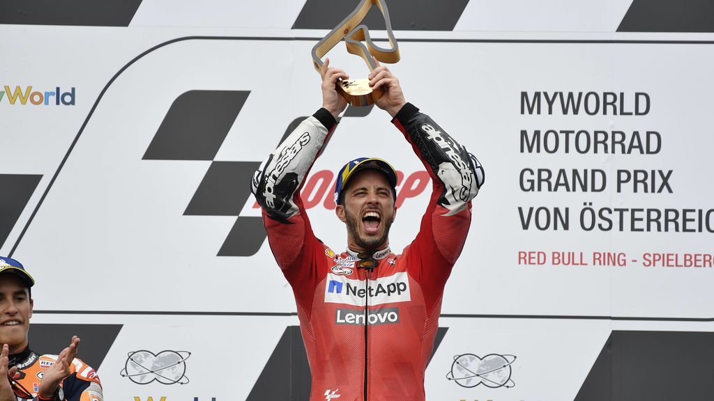 Dovizioso se impone a Márquez en la última curva del Gran Premio de Austria