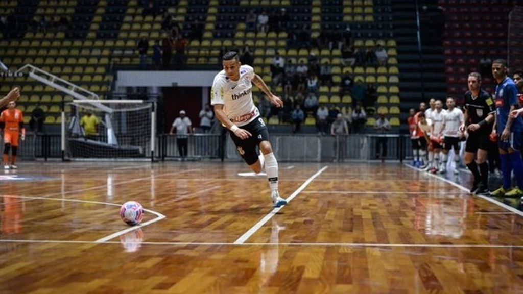 Asesinan a tiros al internacional brasileño de futsal Douglas Nunes Asesinan a tiros al internacional brasileño de futsal Douglas Nunes