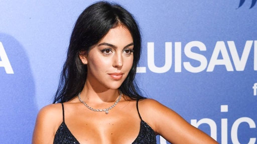 El maquillaje de Georgina tiene truco: Cristiano Jr. es artífice del “antes y el después”