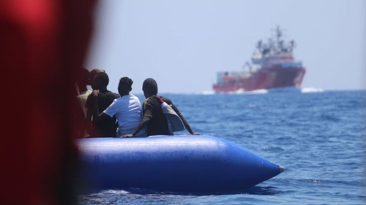 El Ocean Viking rescata a otras 105 personas en una cuarta operación en el mar Mediterráneo
