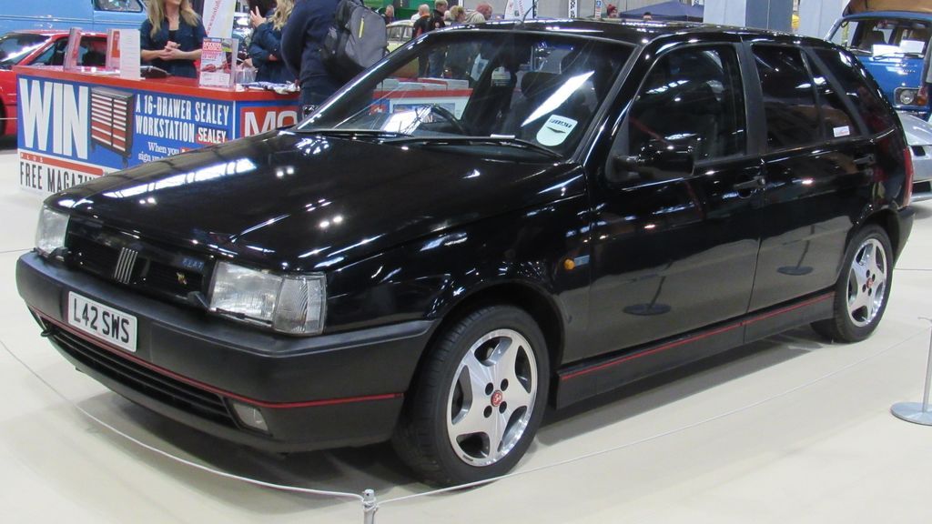 1993_Fiat_Tipo_Sedicivalvole_16V_2.0_Front