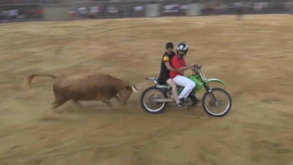 El Ayuntamiento de Minglanilla en Cuenca prescinde de su 'moto torera' tras la polémica