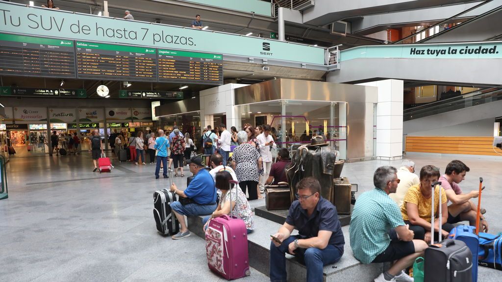 Renfe cancela 325 trenes en su segunda jornada de huelga este verano