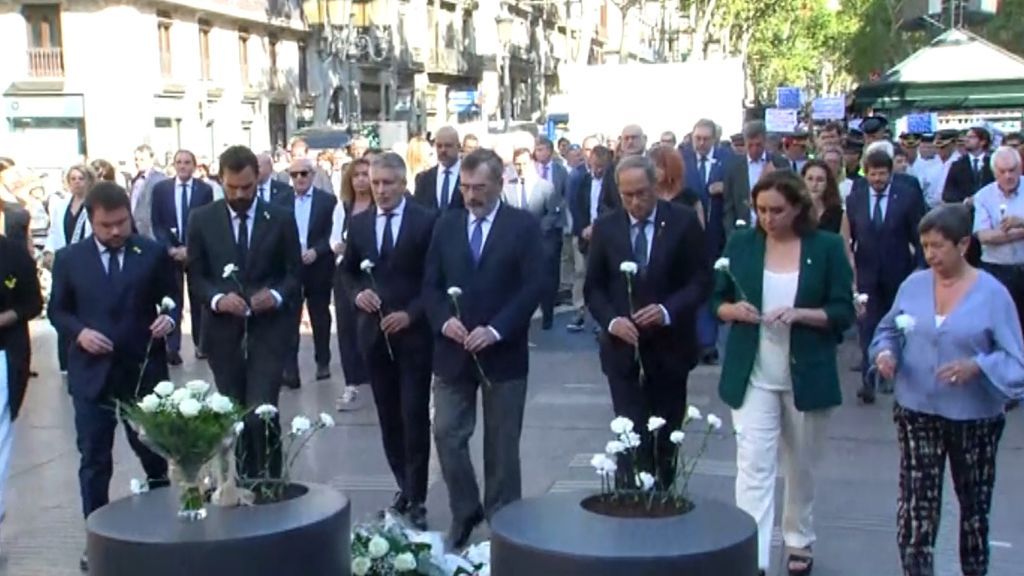 La desunión política y las 'teorías conspiratorias' protagonizan el segundo aniversarios de los atentados de Barcelona