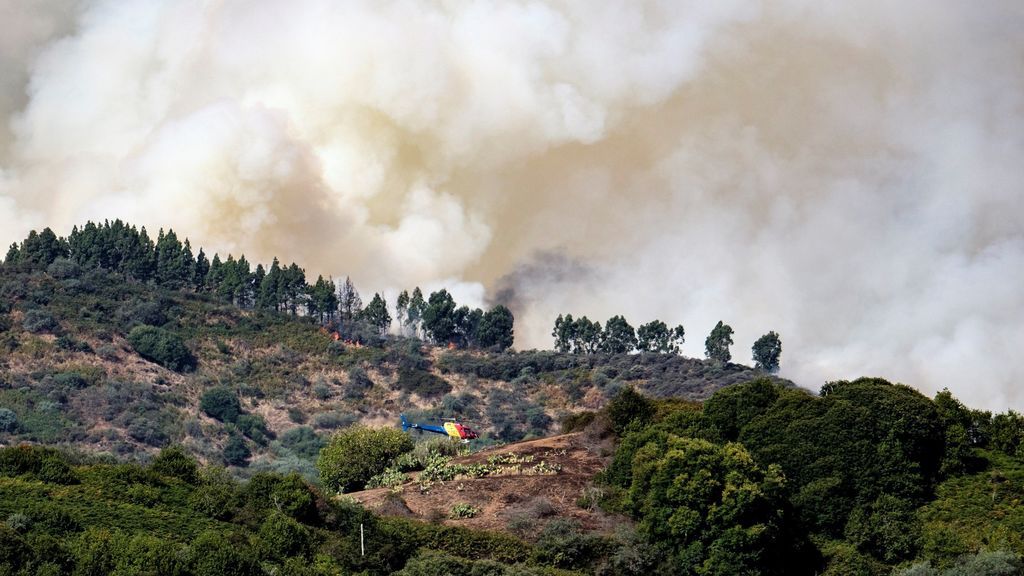 El incendio de Gran Canaria sigue avanzando sin control