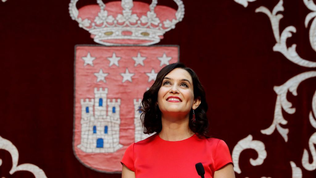 Isabel Díaz Ayuso toma posesión como presidenta de la Comunidad de Madrid arropada por Pablo Casado