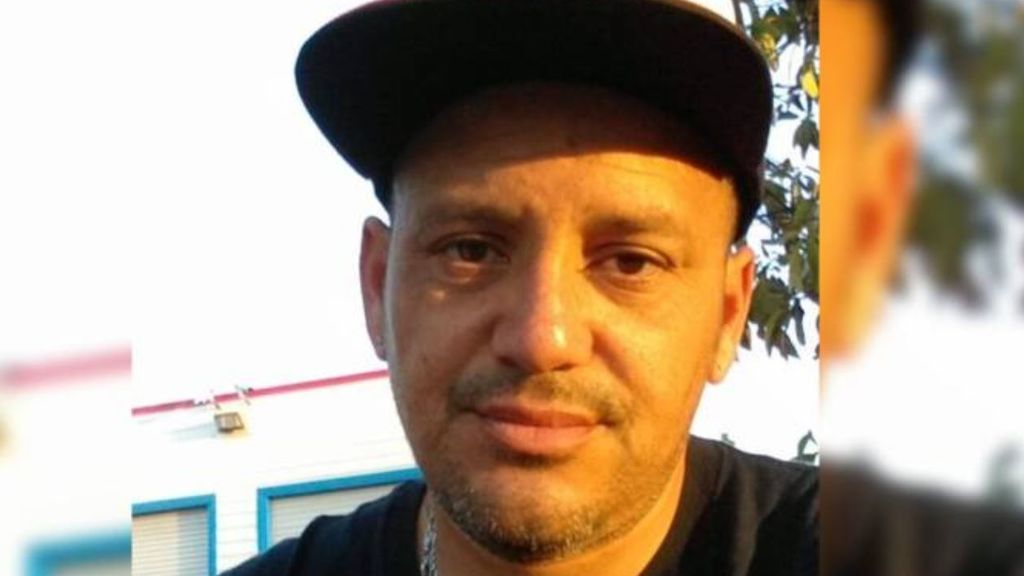 Fallece tras sufrir un colapso al competir en un concurso de comer tacos en un partido de béisbol Fallece tras sufrir un colapso al competir en un concurso de comer tacos en un partido de béisbol