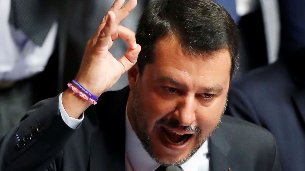 Salvini responde a Conte: "Lamento que hayas tenido que aguantarme durante un año"