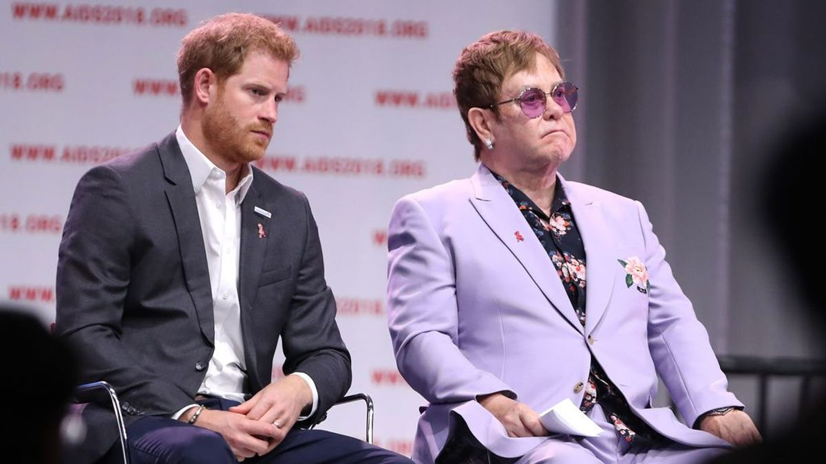 Elton John sale en defensa de Harry y Meghan tras las críticas por sus vacaciones privadas