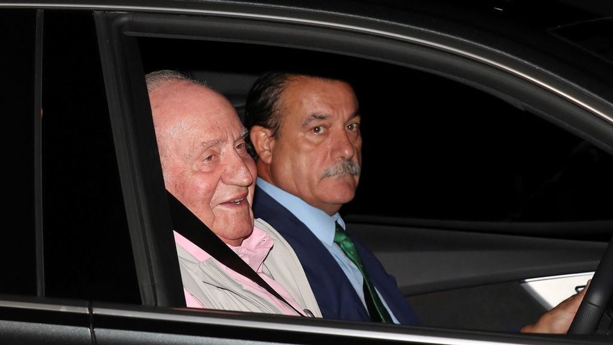 El Rey Juan Carlos está siendo operado del corazón y se espera un parte médico al finalizar la intervención