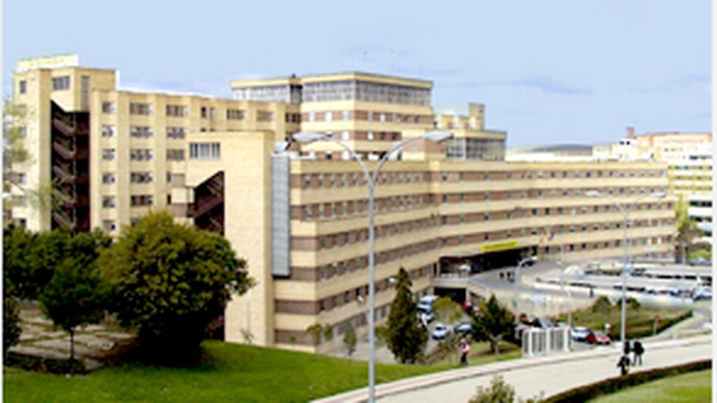 Hospitalizan a diez de los 17 afectados que habían sido dados de alta por salmonela en Salamanca Hospitalizan a diez de los 17 afectados que habían sido dados de alta por salmonela en Salamanca