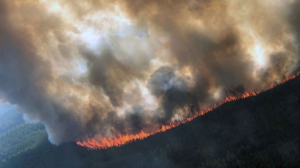 Doce semanas ardiendo: el incendio del Ártico ya es el más duradero de su historia