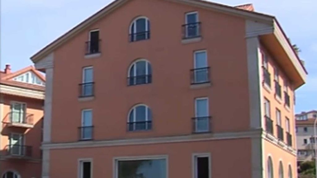 Investigan la caída de una mujer desde la venta de un hotel en Pontevedra
