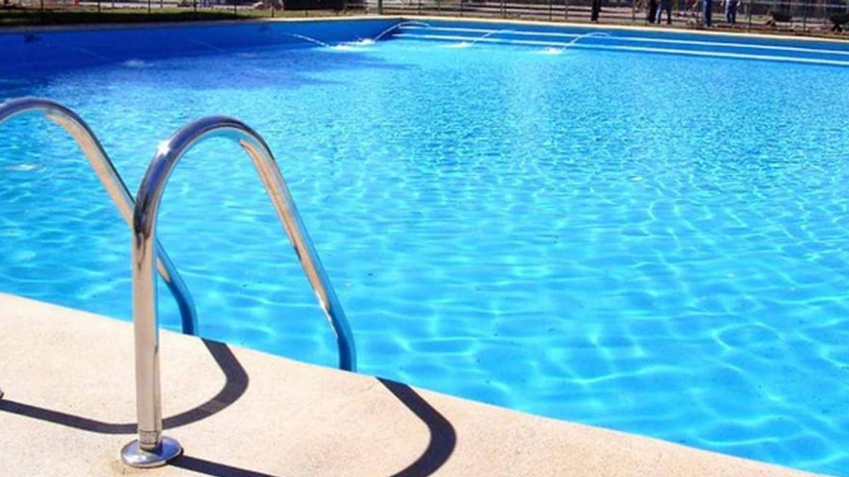Muere una bebé ahogada en un piscina en Valencia