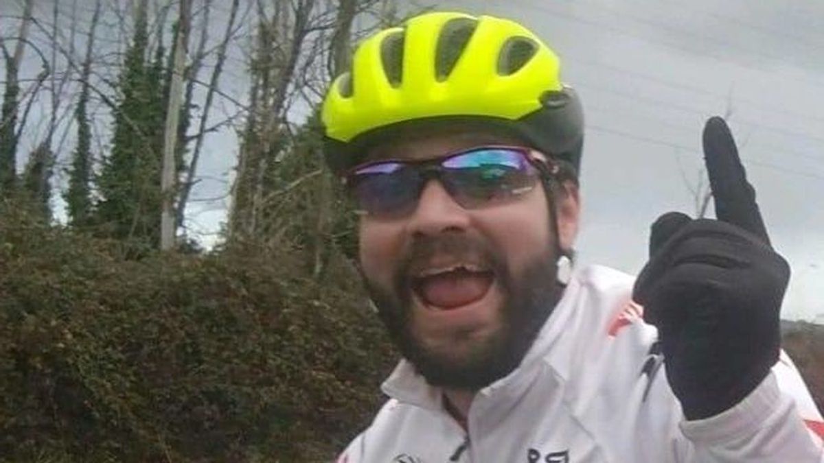 La petición de ayuda de un ciclista en Facebook tras sufrir un accidente: "No soy de subir fotos enseñando el culo, pero esta situación lo requiere"