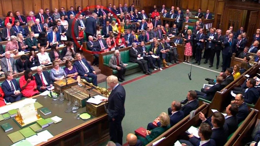 Boris Johnson pierde la mayoría parlamentaria
