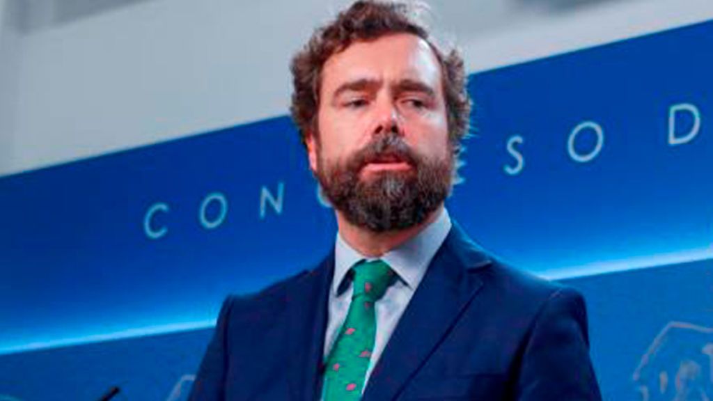 Iván Espinosa de los Monteros (VOX) hace pública su declaración de bienes en twitter Iván Espinosa de los Monteros (VOX) hace pública su declaración de bienes en twitter
