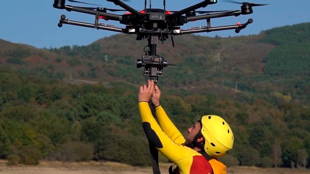 Los drones se suman a la búsqueda de Blanca Fernández Ochoa Los drones se suman a la búsqueda de Blanca Fernández Ochoa