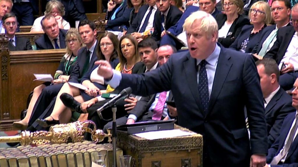 Golpe al Brexit duro de Boris Johnson en el parlamento británico