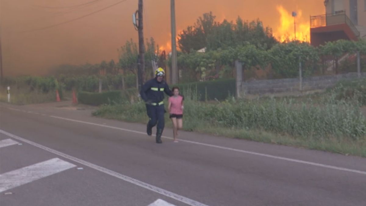 Los incendios arrasan Galicia y se ceban con Monforte de Lemos: numeros vecinos han sido desalojados