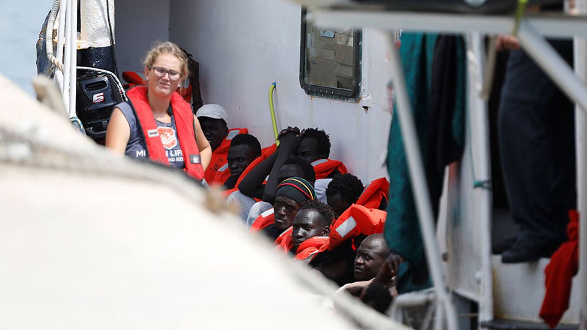 Italia multa con 300.000 euros al buque alemán de rescate 'Eleonore' Italia multa con 300.000 euros al buque alemán de rescate 'Eleonore'
