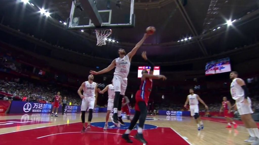 El increíble gorro de Milutinov