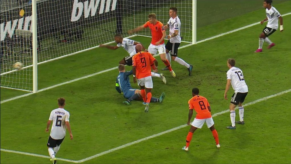Vaya partido de Tah: Gol en propia puerta del central y Holanda remonta el partido ante Alemania (1-2)