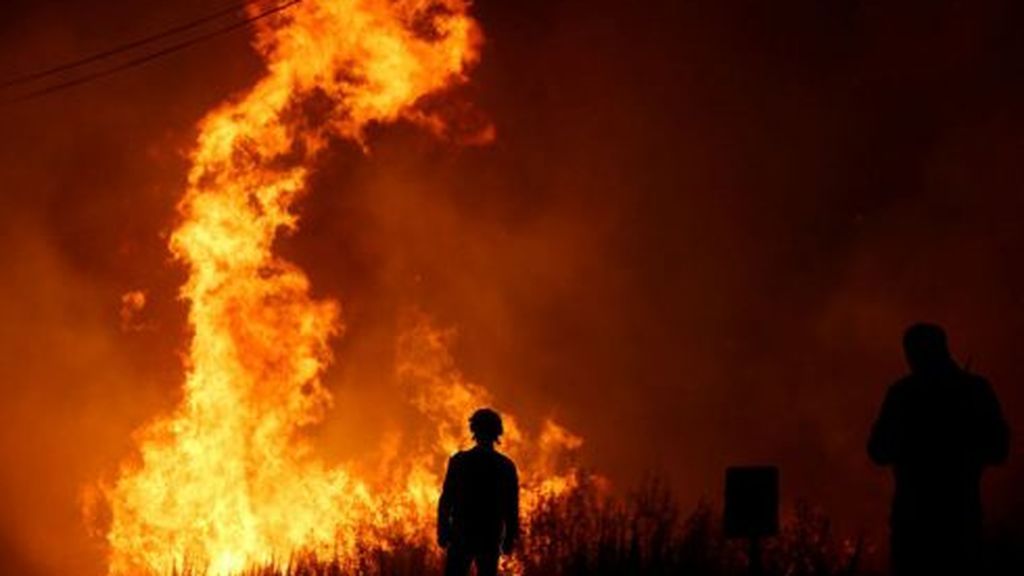 Investigadas dos personas como presuntas autoras del incendio de A Pobra do Caramiñal (A Coruña) Investigadas dos personas como presuntas autoras del incendio de A Pobra do Caramiñal (A Coruña)