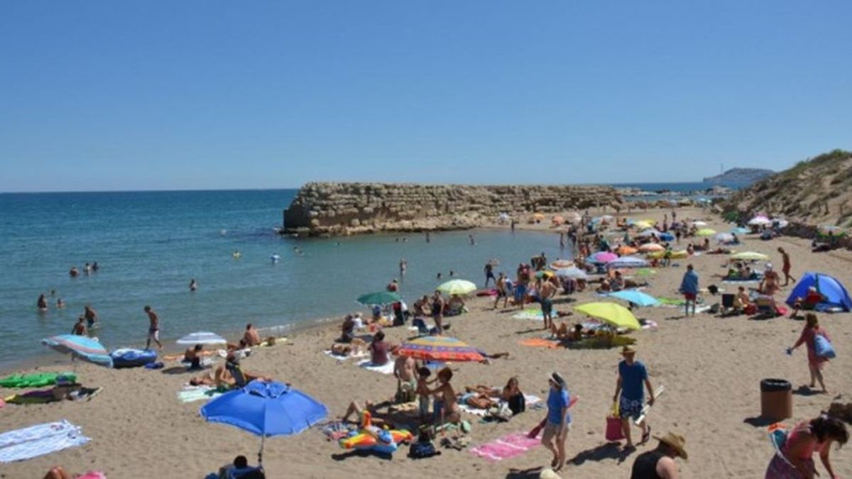 Muere una mujer de 58 años ahogada en una playa de L'Escala Muere una mujer de 58 años ahogada en una playa de L'Escala