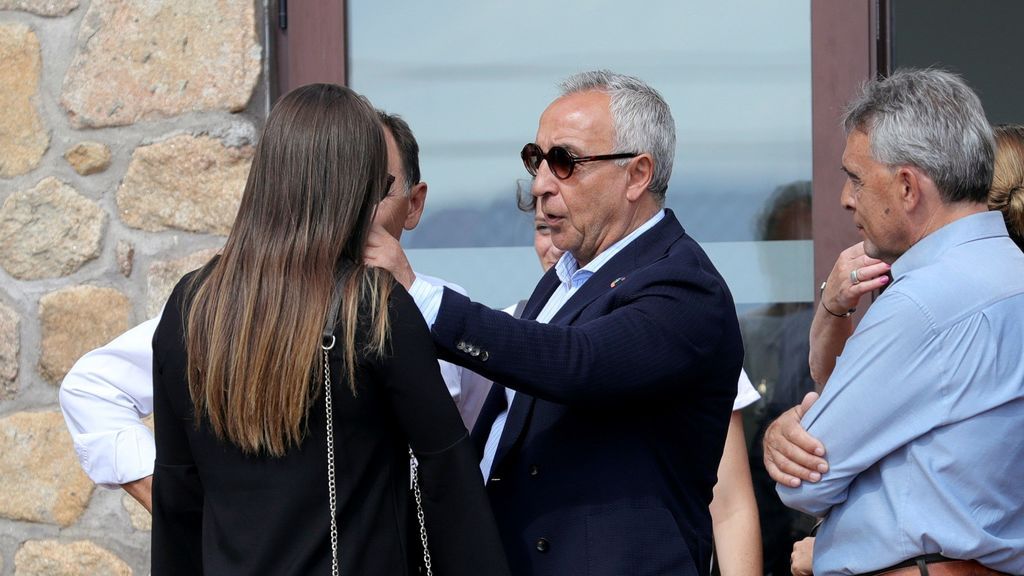 Familiares y amigos le dan el último adiós a Blanca Fernández Ochoa