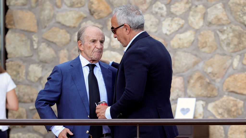 Familiares y amigos le dan el último adiós a Blanca Fernández Ochoa