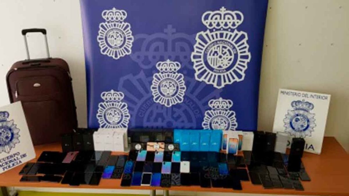 Detienen a 20 aluniceros por desvalijar 32 tiendas de telefonía por todo el país Detienen a 20 aluniceros por desvalijar 32 tiendas de telefonía por todo el país