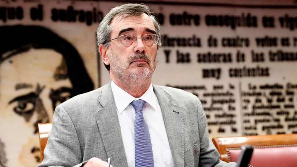 Supuesto fraude académico del presidente del Senado,el filósofo Manuel Cruz copió a nueve autores en su último libro Supuesto fraude académico del presidente del Senado,el filósofo Manuel Cruz copió a nueve autores en su último libro