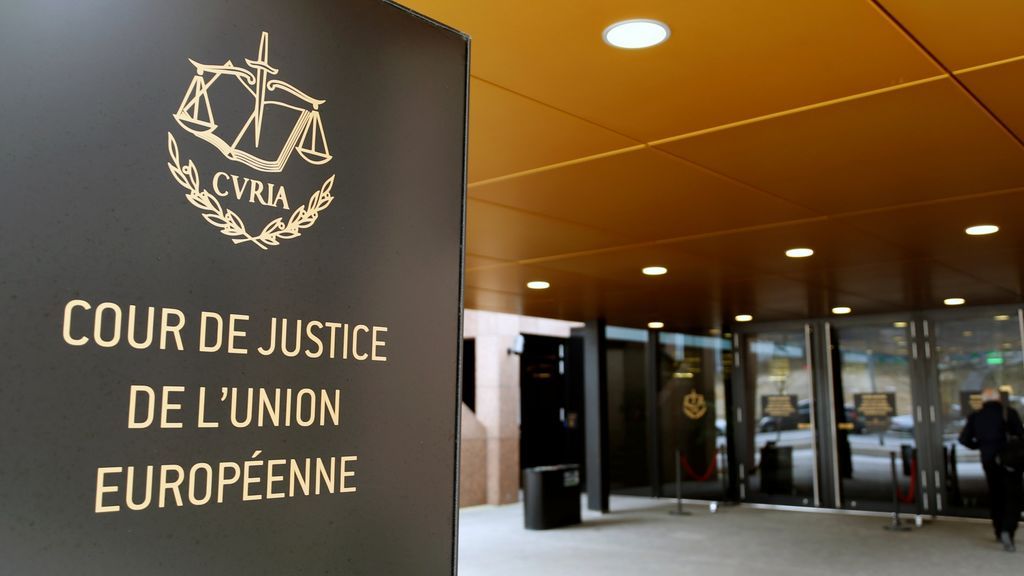 Golpe a la banca: el índice IRPH de las hipotecas no es transparente y se puede reclamar Golpe a la banca: el índice IRPH de las hipotecas no es transparente y se puede reclamar