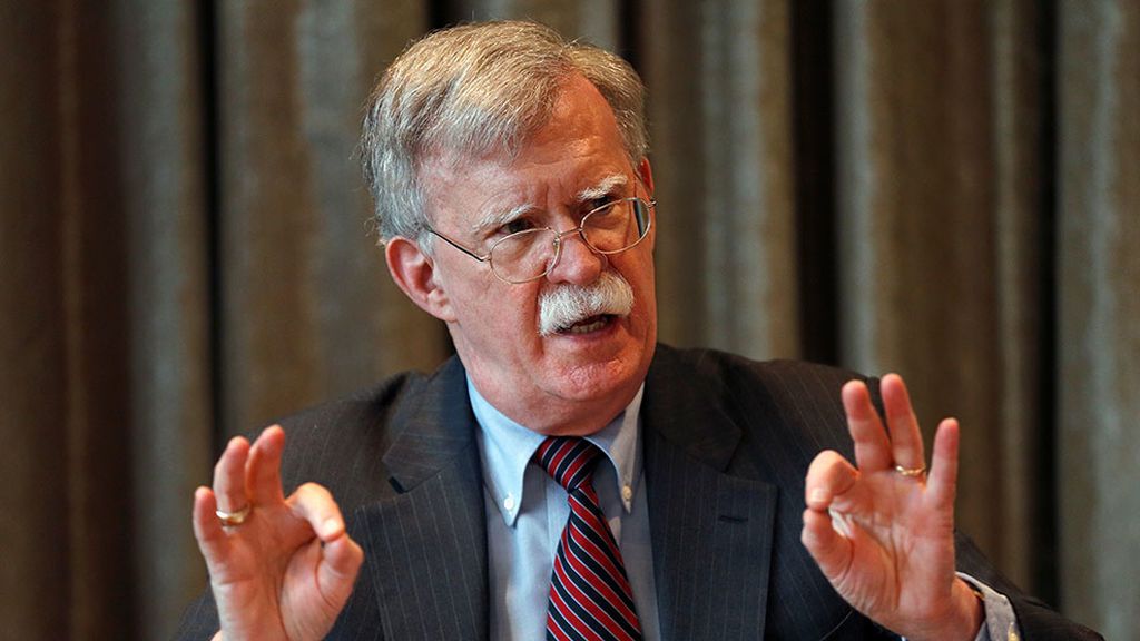 Trump destituye con un tuit a John Bolton, su tercer asesor de Seguridad Nacional Trump destituye con un tuit a John Bolton, su tercer asesor de Seguridad Nacional