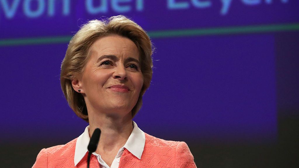 Von der Leyen reparte carteras en la Comisión Europea más paritaria Von der Leyen reparte carteras en la Comisión Europea más paritaria