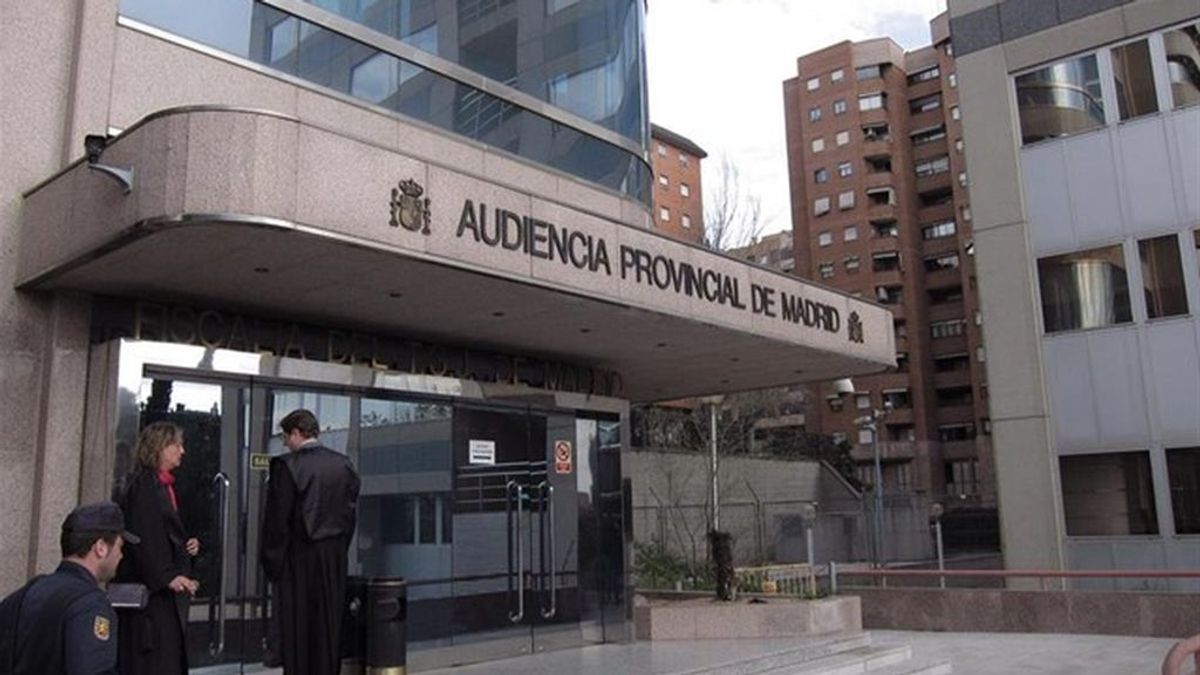 Entrada de la Audiencia Provincial de Madrid