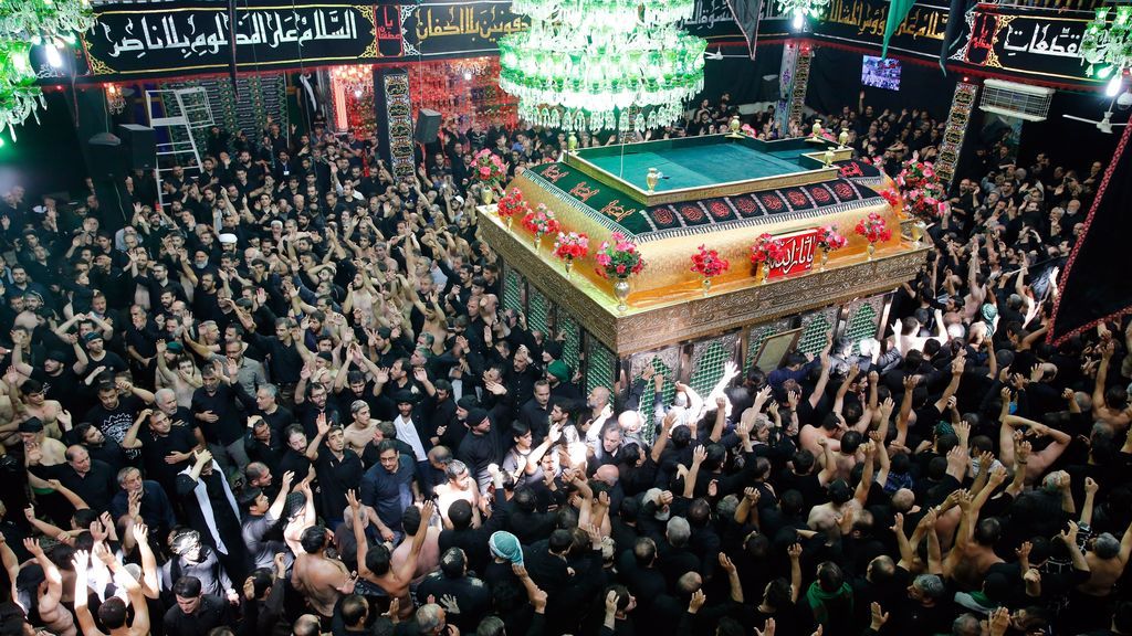 Multitudinaria concentración en Irán e Irak para la festividad de la Ashura
