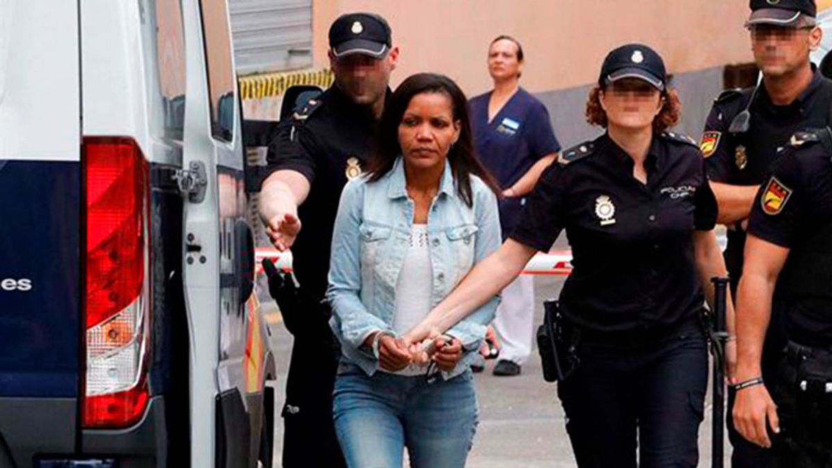 Un Guardia Civil: "Ana Julia se adelantaba a nuestros movimientos porque se enteraba de todo" Un Guardia Civil: "Ana Julia se adelantaba a nuestros movimientos porque se enteraba de todo"