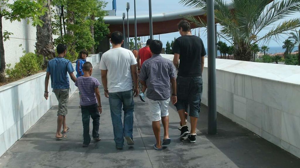 Sumon de excursión con los monitores del centro
