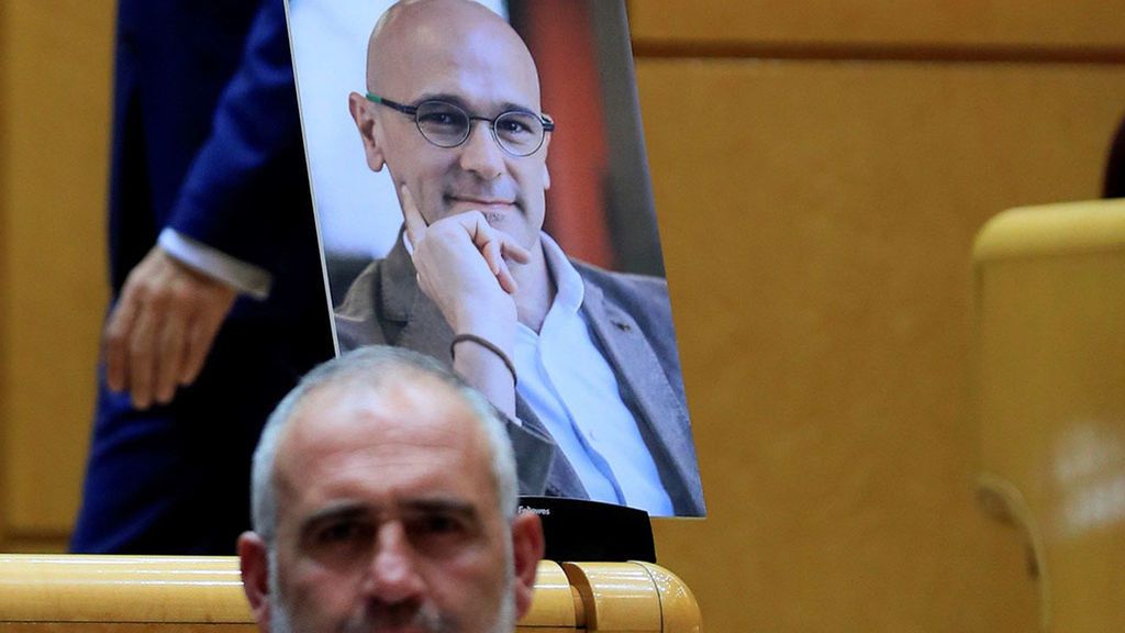 Un retrato de Raül Romeva, en el Senado. Un retrato de Raül Romeva, en el Senado.