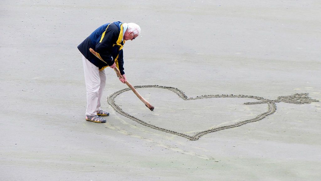 Alzheimer, la enfermedad del cerebro que se trata con el corazón